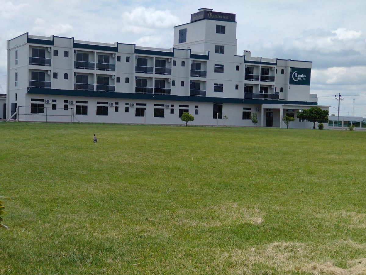 Hotel Rambo